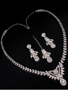 Stonestudded Jewelry Set